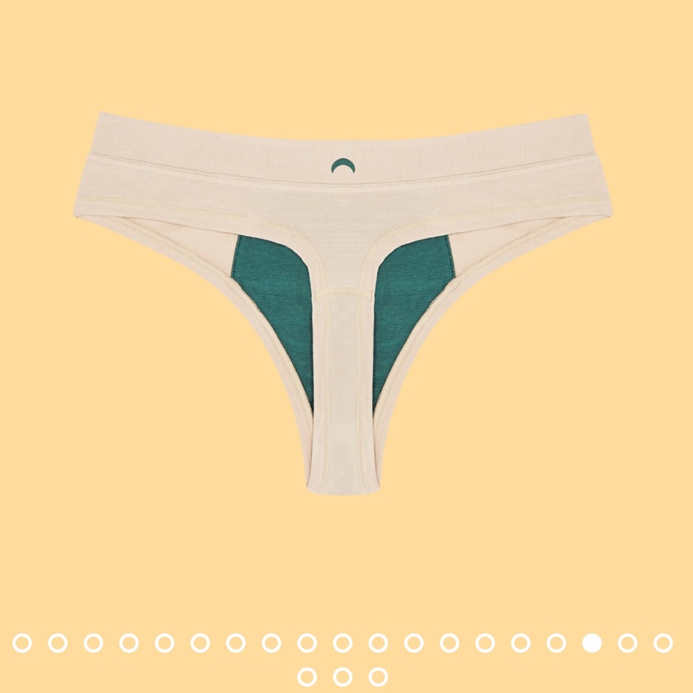 NEVER WORN HUHA MINERAL THONG
